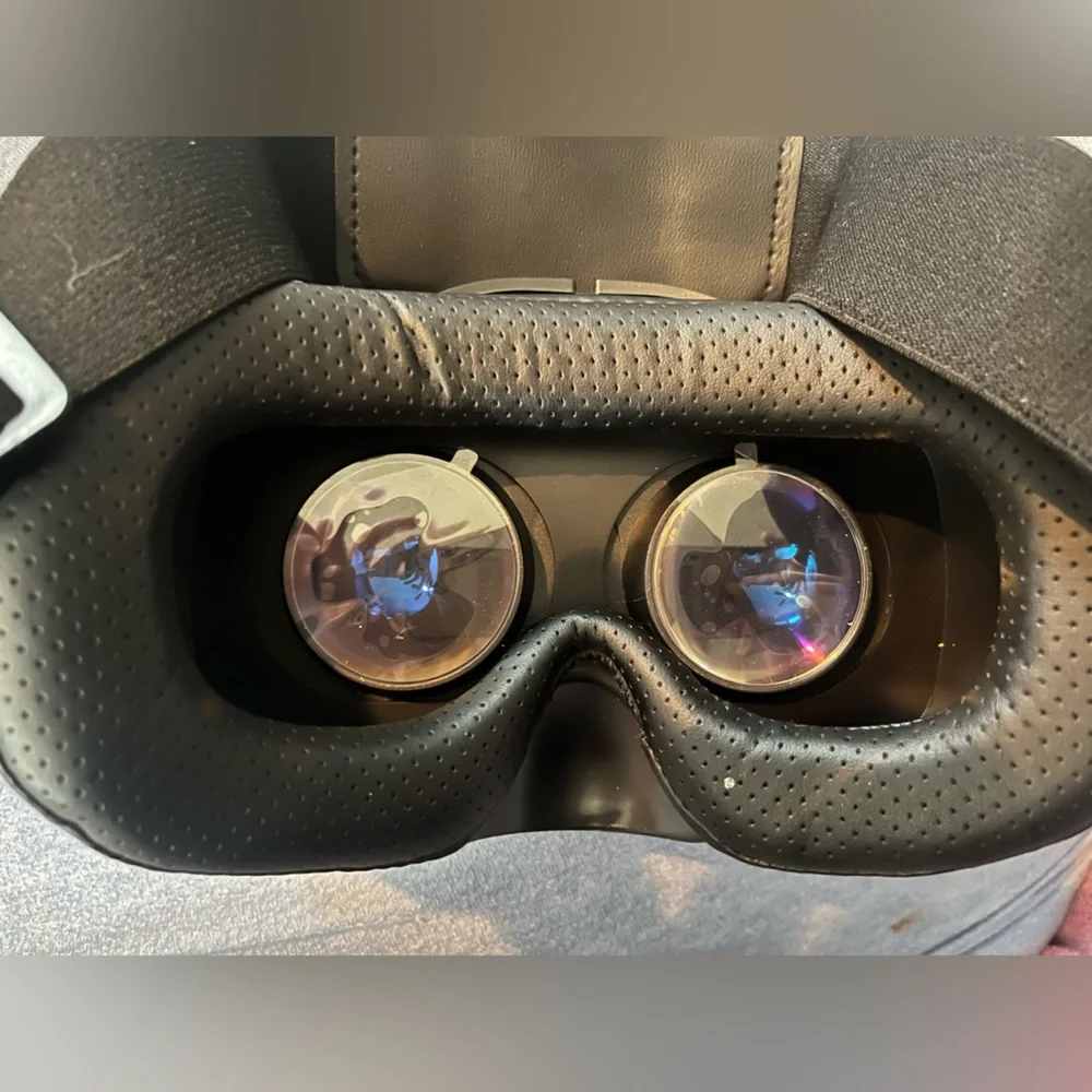*BRAND NEW/UNUSED 🆕* Black VRG Pro Virtual Reality Headset w| iPega Controller